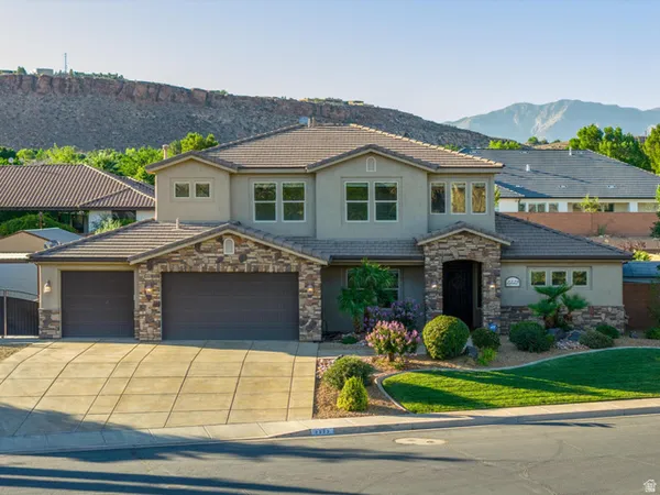 $949,900 | 2223 East Coyote Spgs Drive, St. George, UT 84790