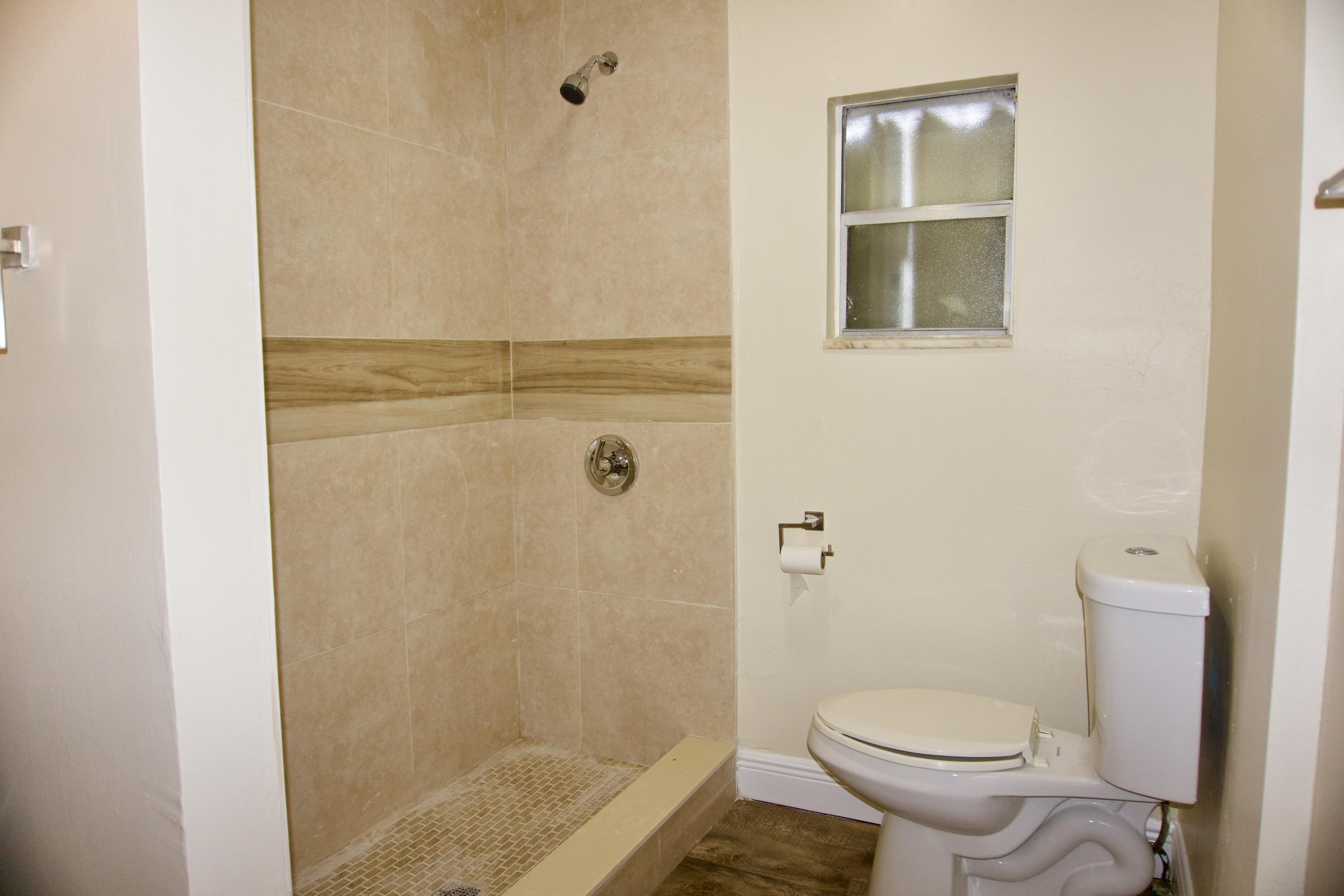 3606 Kirk Road Palm Springs, FL 33461 - Photo 8 of 15 Bathroom