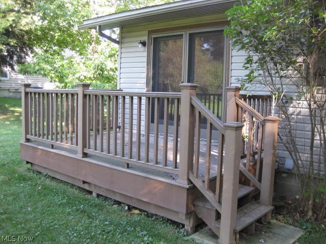 3288 Oser Road Norton, OH 44203 - Photo 11 of 25 Enjoy your morning coffee here!