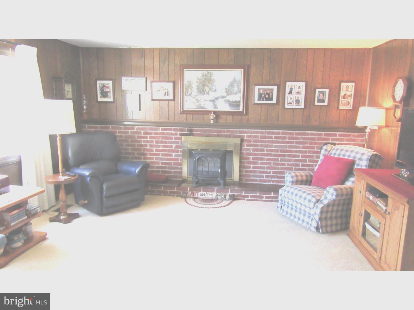 531 Concord Road Warminster, PA 18974 - Photo 7 of 21 Family Room