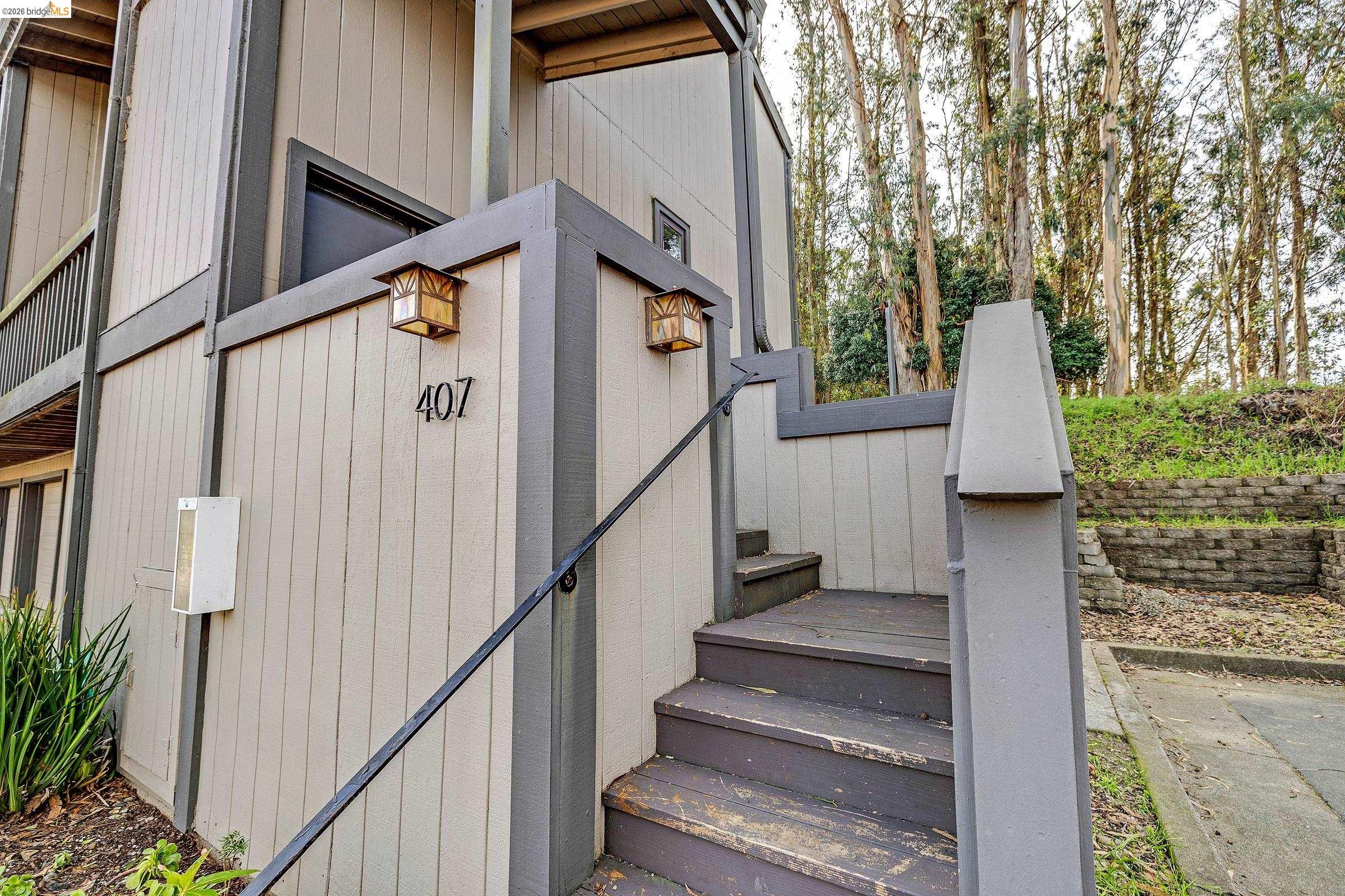 407 Vista Heights Road El Cerrito, CA 94530 - Photo 26 of 29 View of stairway