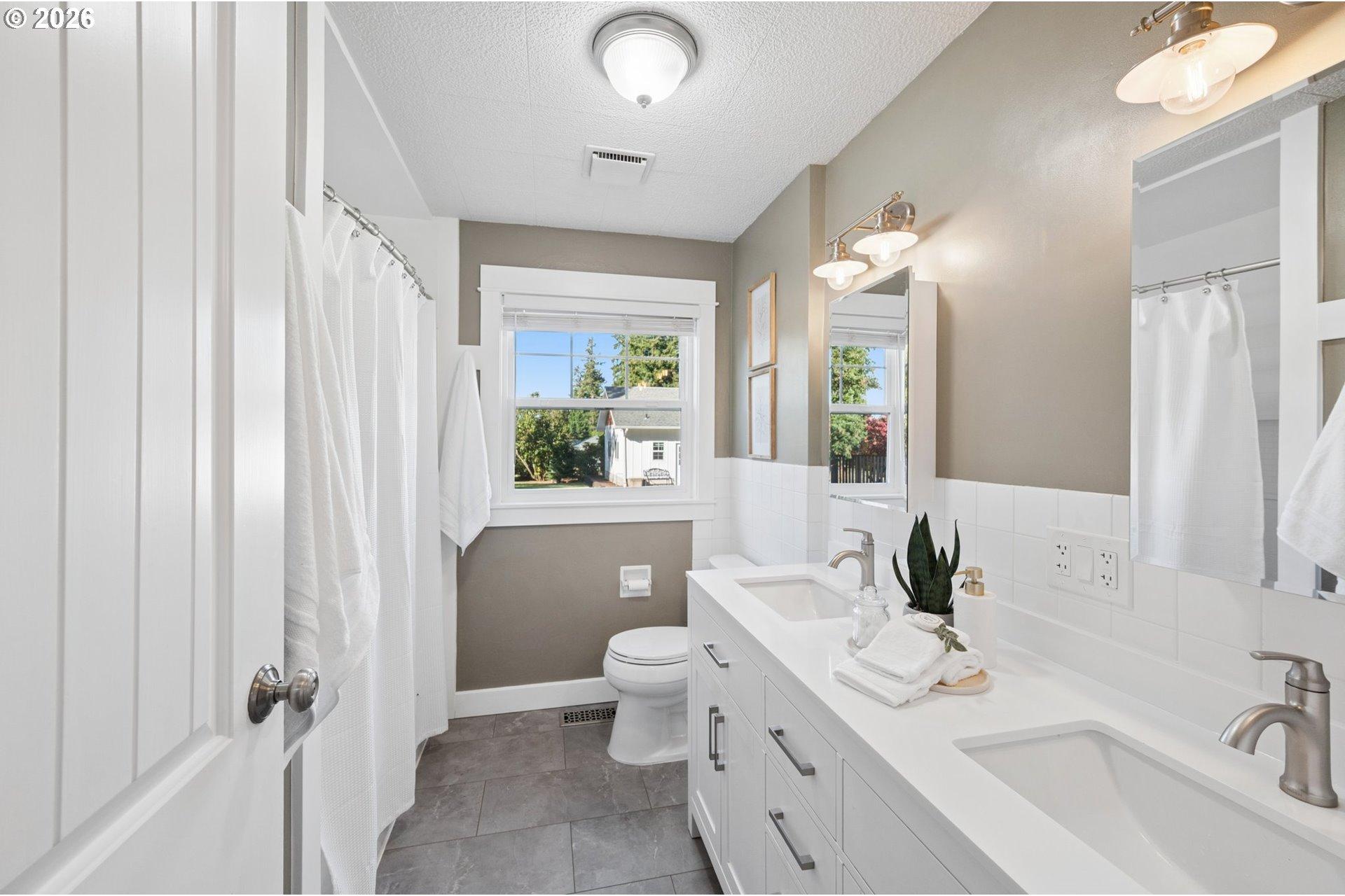 7403 Southwest Mapleleaf Street Portland, OR 97223 - Photo 23 of 44 Gallery Image 23