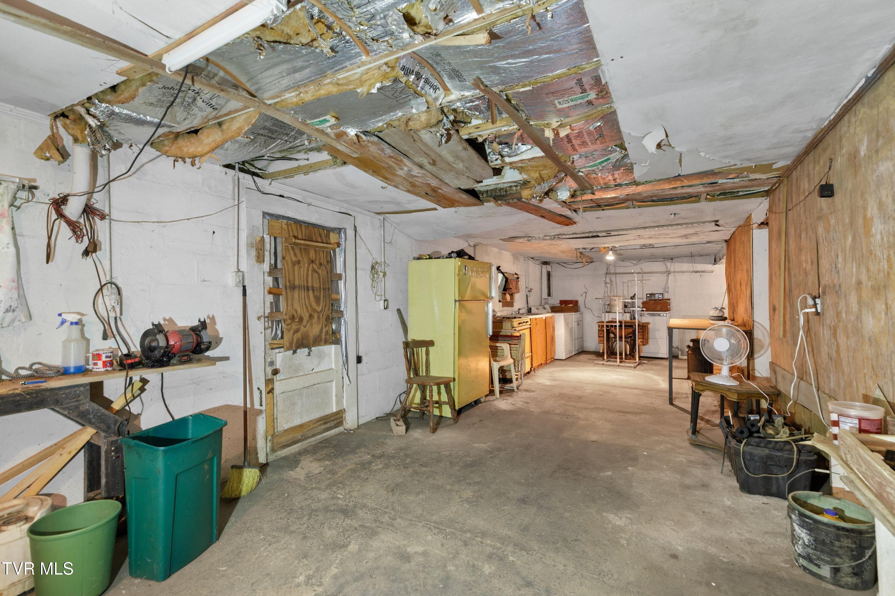 185 Trinity Lane Harrogate, TN 37752 - Photo 20 of 37 020-185TrinityLane-Harrogate-TN-37752-SM