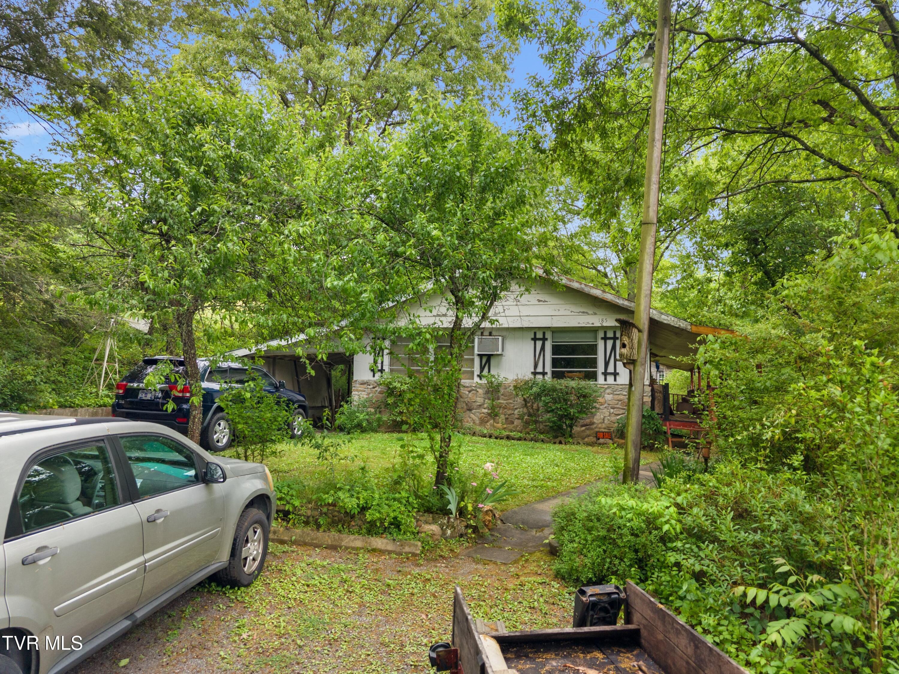 185 Trinity Lane Harrogate, TN 37752 - Photo 30 of 37 030-185TrinityLane-Harrogate-TN-37752-SM