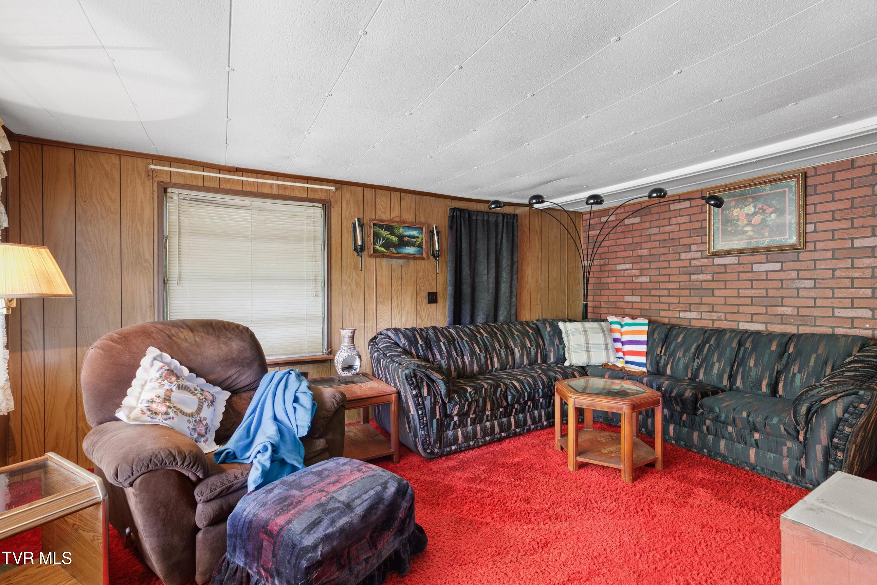 185 Trinity Lane Harrogate, TN 37752 - Photo 7 of 37 007-185TrinityLane-Harrogate-TN-37752-SM