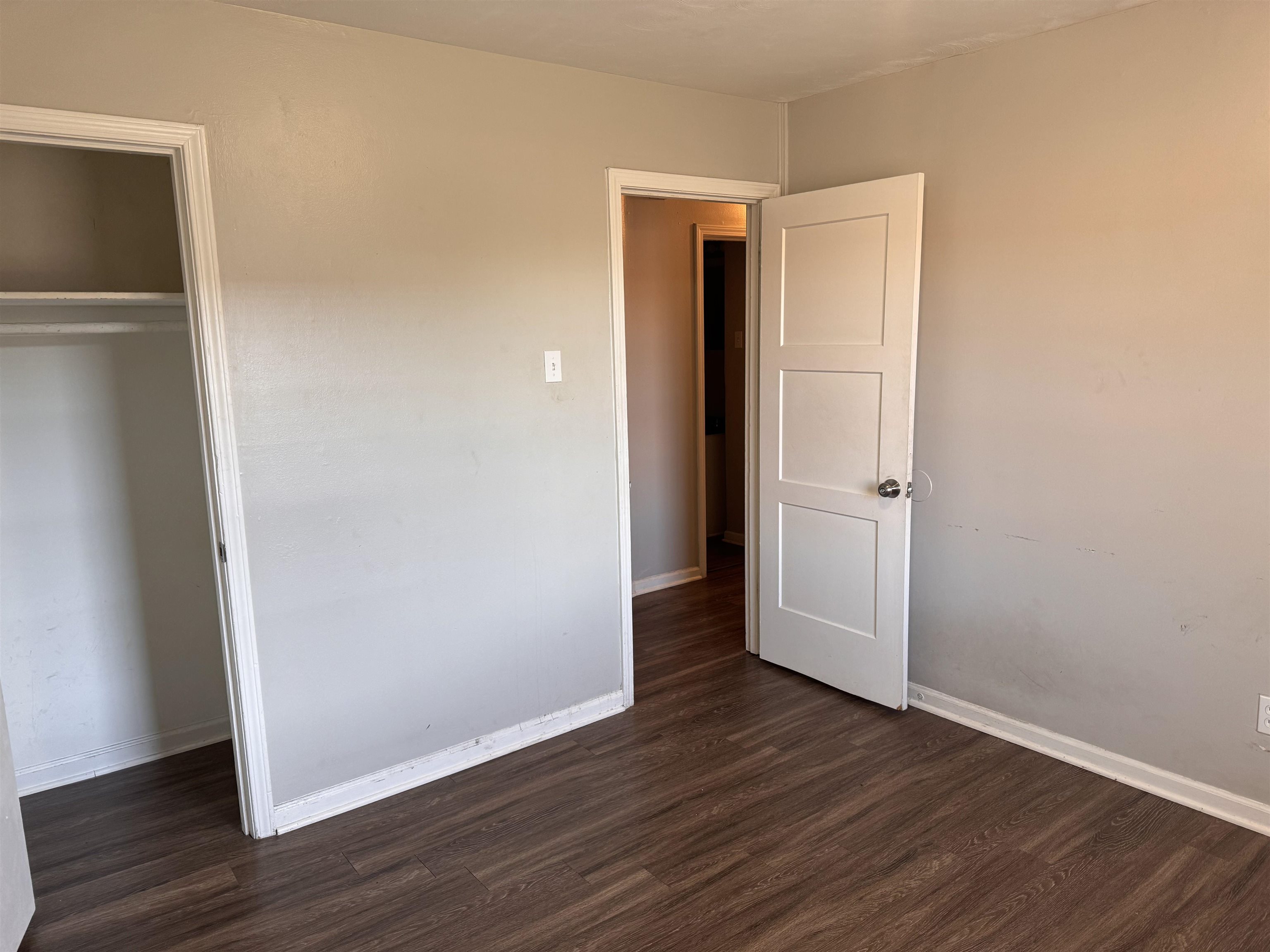 3788 Bishops Bridge Road Memphis, TN 38118 - Photo 15 of 22 an empty room with wooden floor and closet