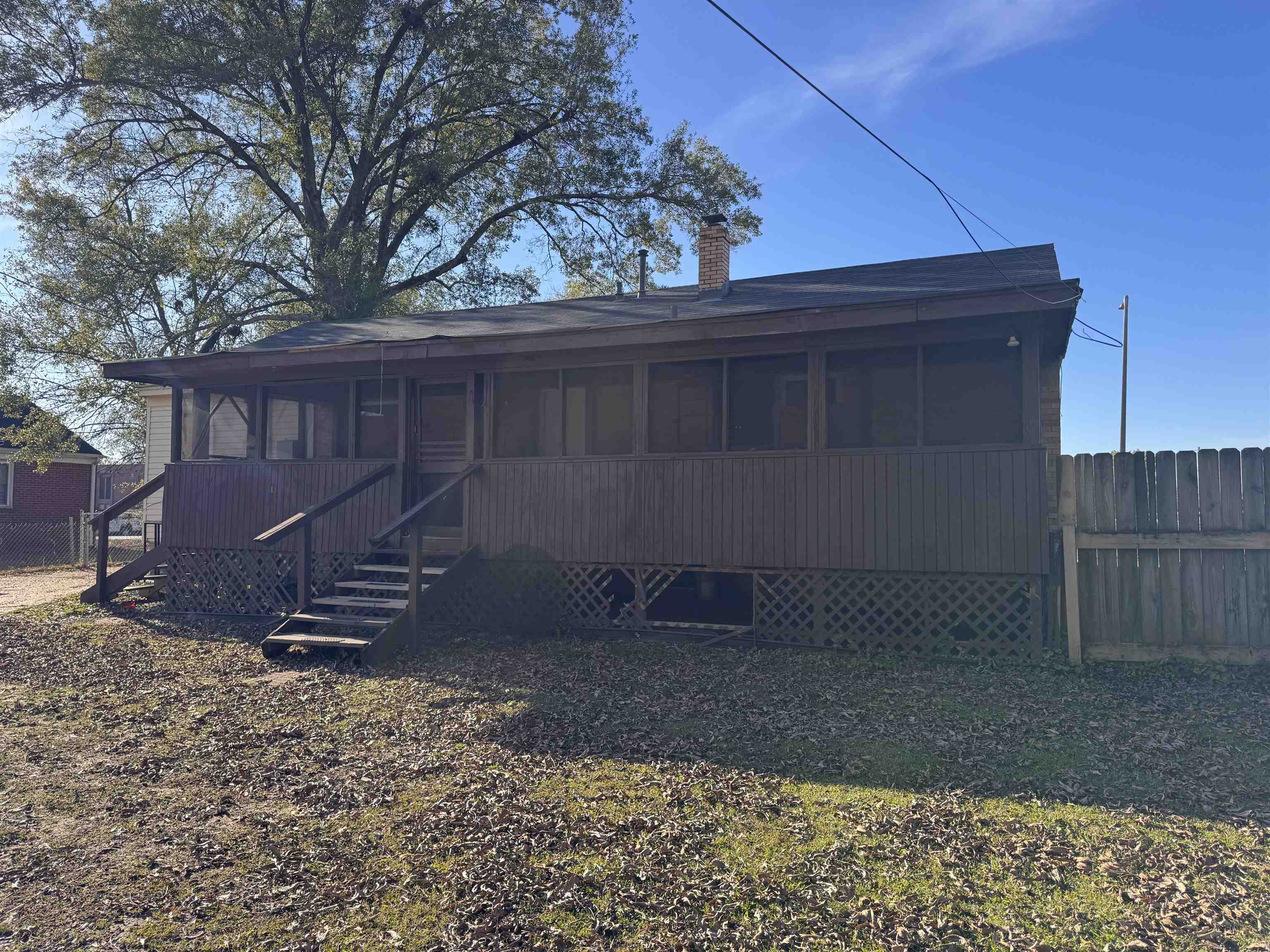 3788 Bishops Bridge Road Memphis, TN 38118 - Photo 21 of 22 a backyard of a house