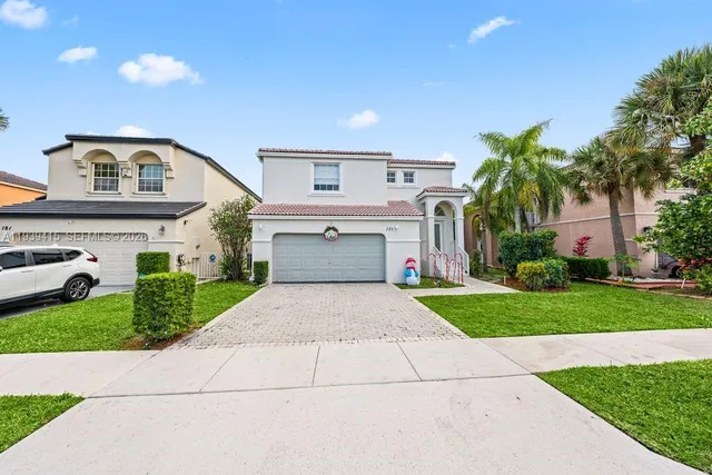 $624,999 | 171 Northwest 151st Avenue, Pembroke Pines, FL 33028