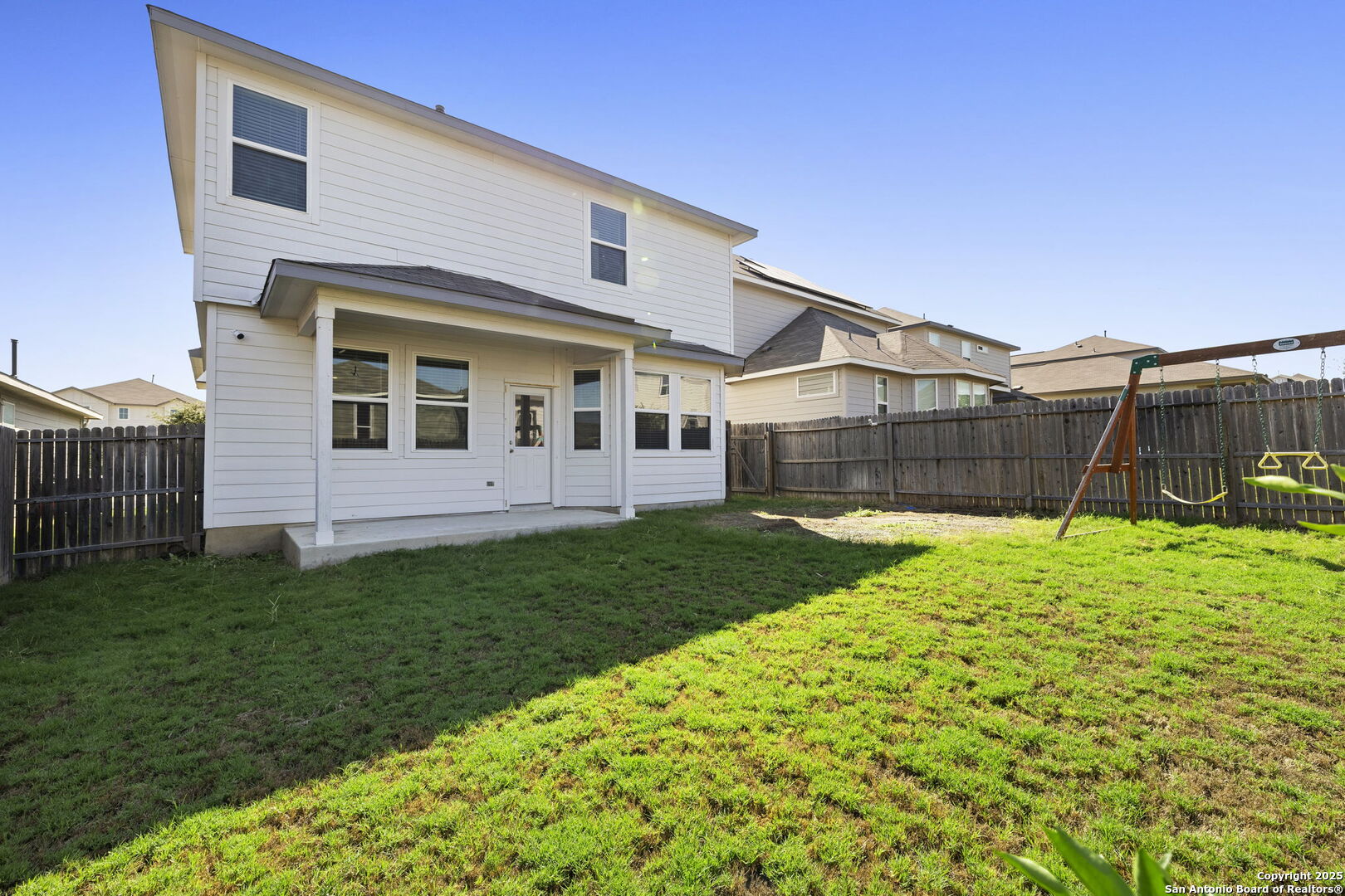 5139 Longhorn Converse, TX 78109 - Photo 36 of 46 a view of a house with backyard and a garden