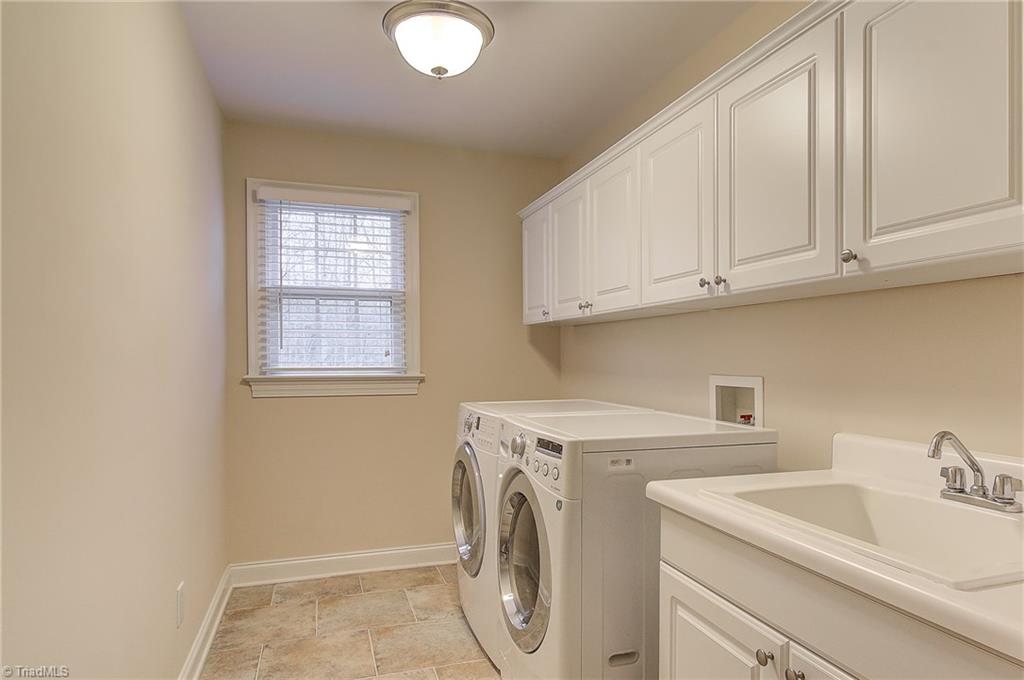 6103 Bar Court Oak Ridge, NC 27310 - Photo 5 of 28