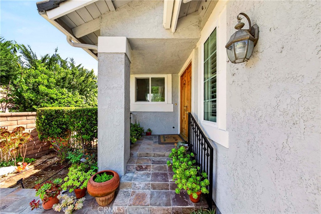 14 Rainbow Ridge Road Phillips Ranch, CA 91766 - Photo 5 of 39