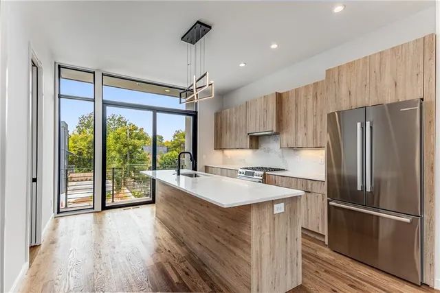 $615,000 | 105 Georgia Avenue Southeast, Unit 1, Atlanta, GA 30312