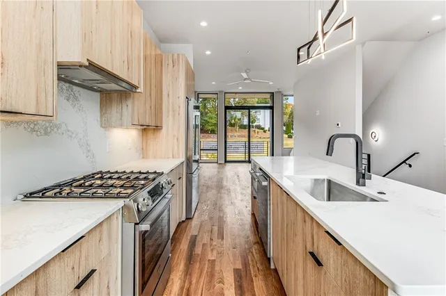 $615,000 | 105 Georgia Avenue Southeast, Unit 1, Atlanta, GA 30312