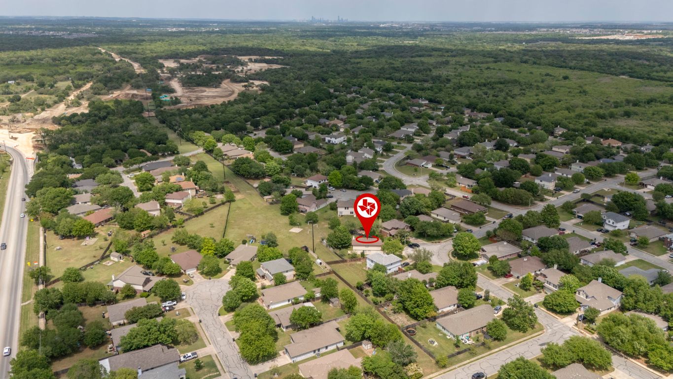 141 Sydney's Way Buda, TX 78610 - Photo 33 of 37