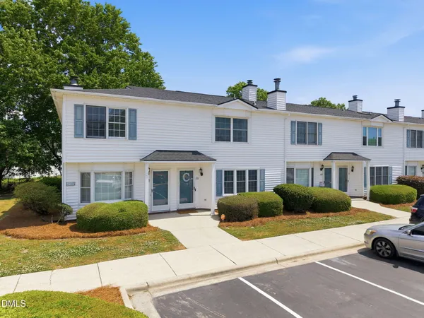 $185,000 | 1115 Grovemont Drive, Unit H2, Greenville, NC 27834