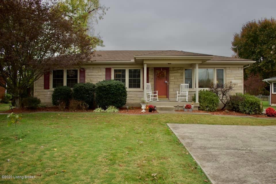10412 Deering Road Louisville, KY 40272 - Photo 3 of 52 Deeringooutside1