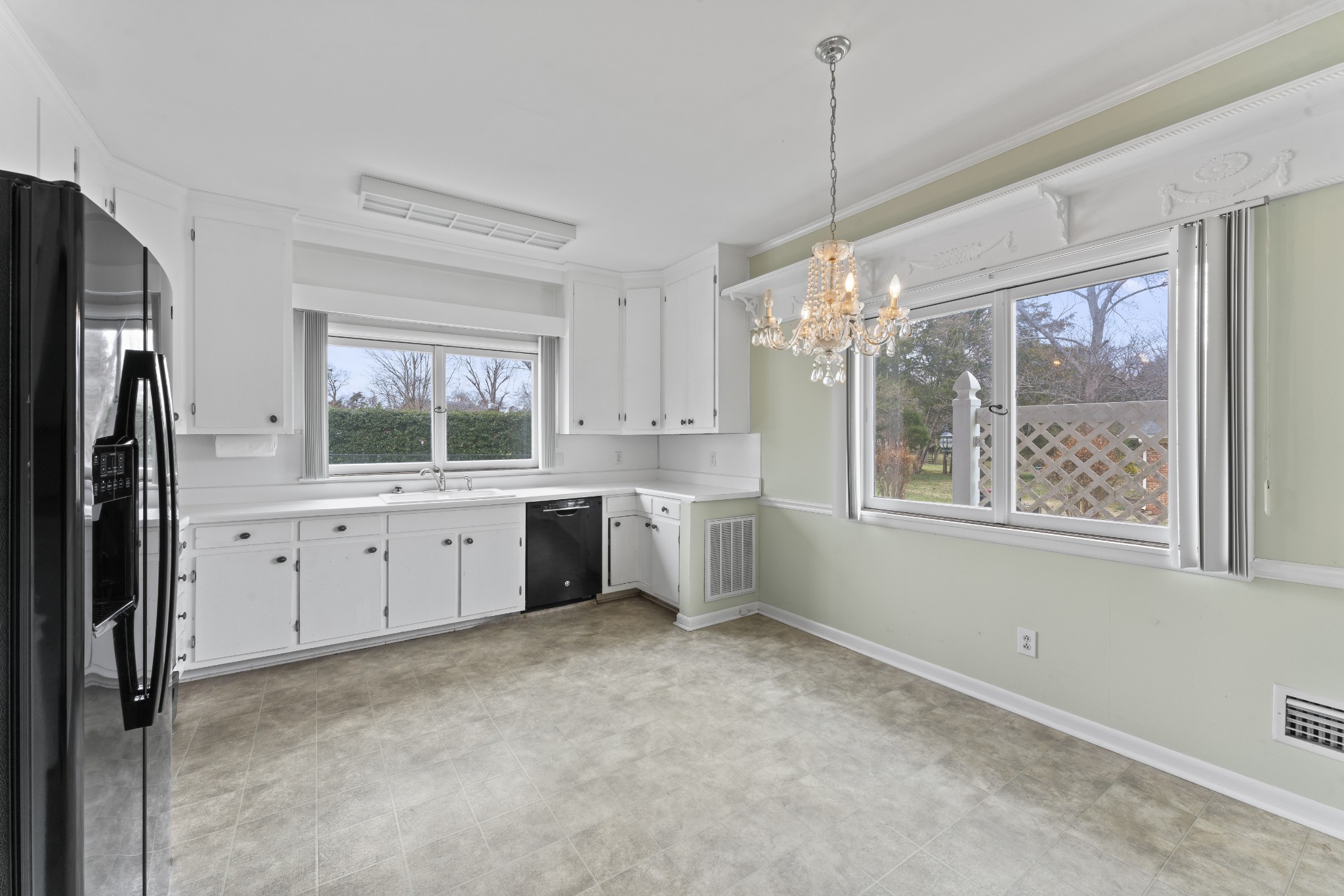 711 Chickasaw Road Murfreesboro, TN 37130 - Photo 4 of 32 Gallery Image 4