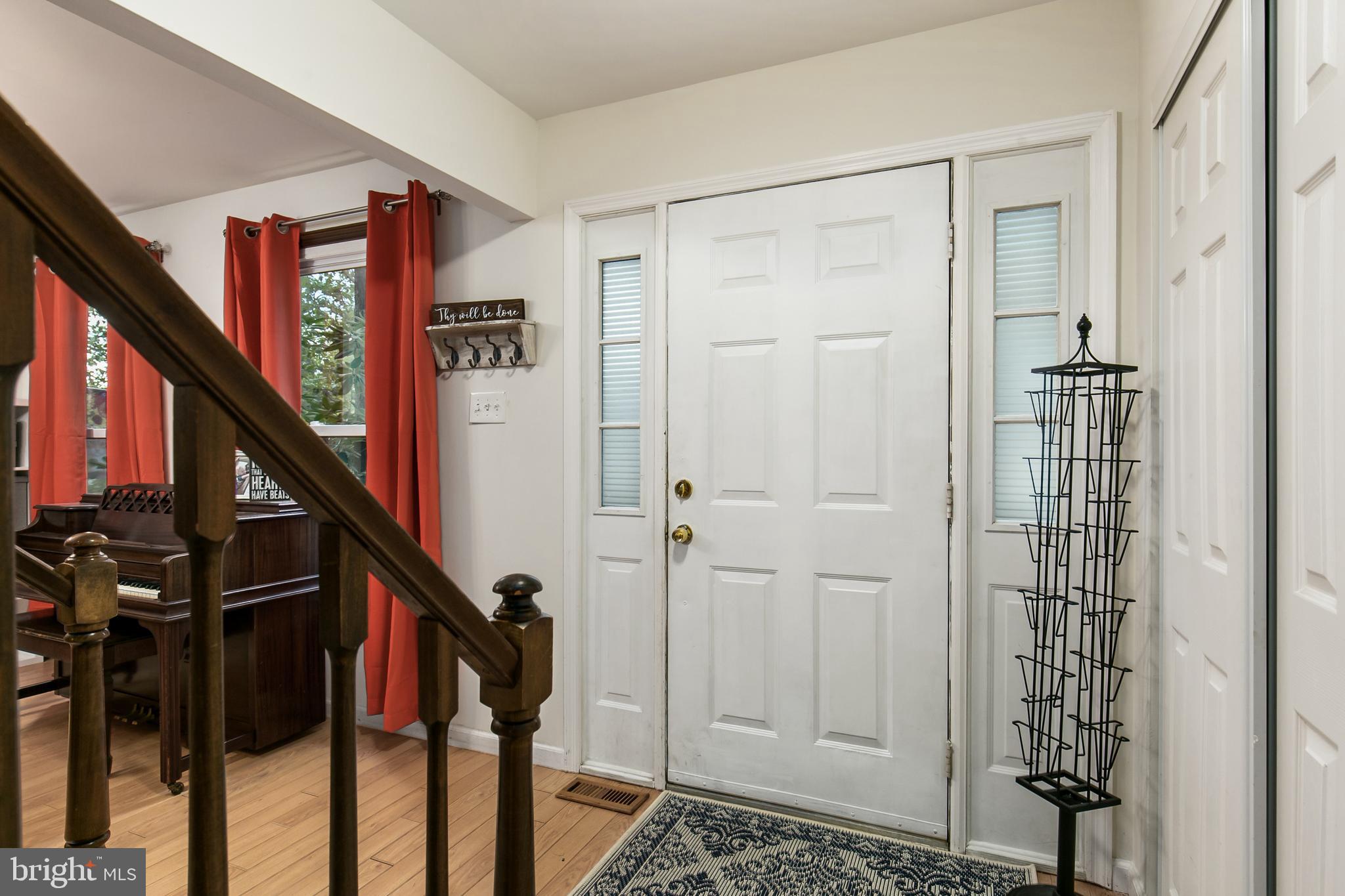 551 Fairview Road Medford, NJ 08055 - Photo 2 of 28 Entry