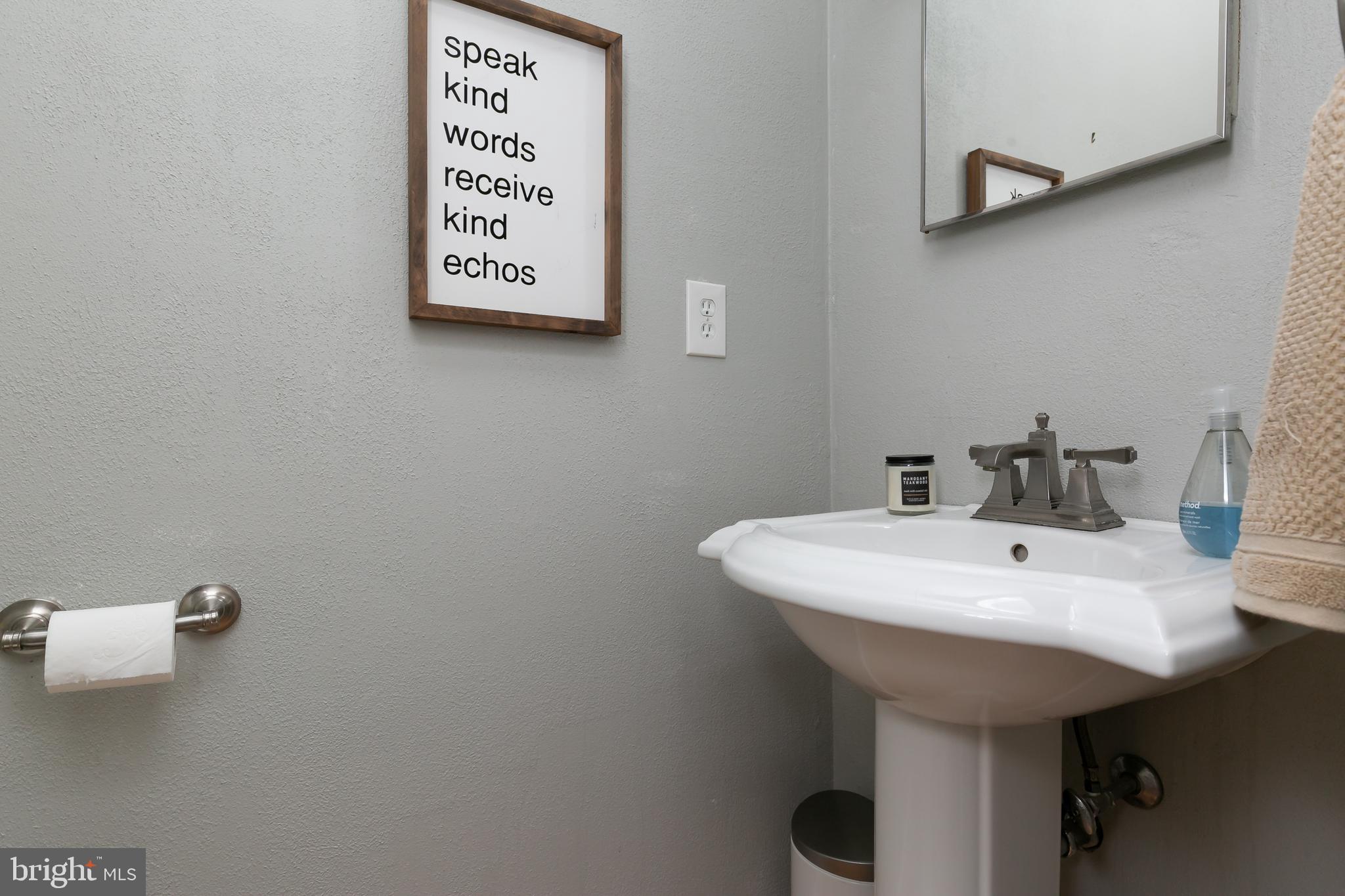 551 Fairview Road Medford, NJ 08055 - Photo 13 of 28 Powder Room Main Floor