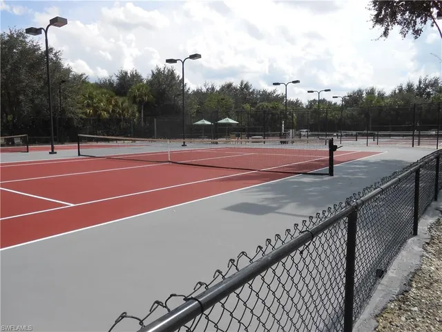 a view of a tennis court