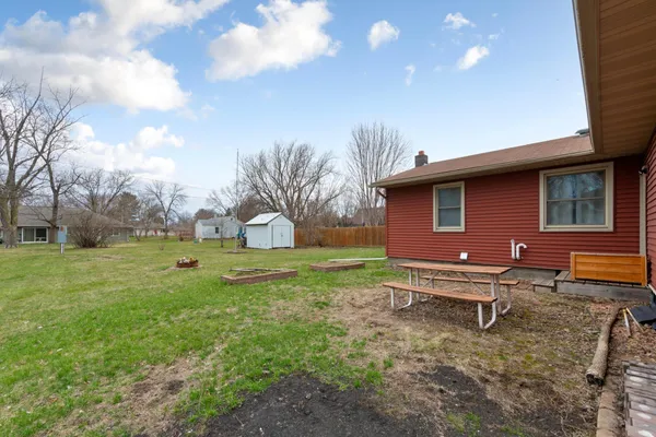 $246,200 | 205 2nd Street Southwest, Medford, MN 55049