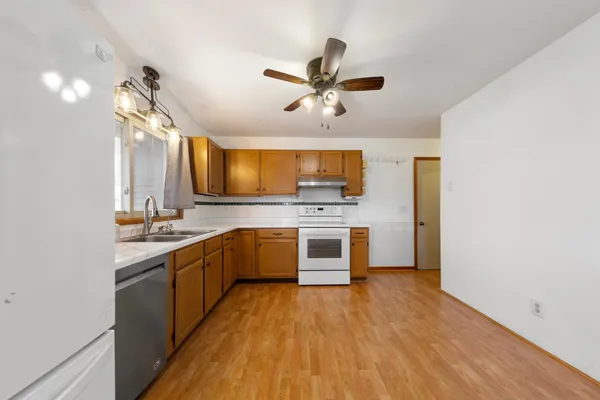 $246,200 | 205 2nd Street Southwest, Medford, MN 55049