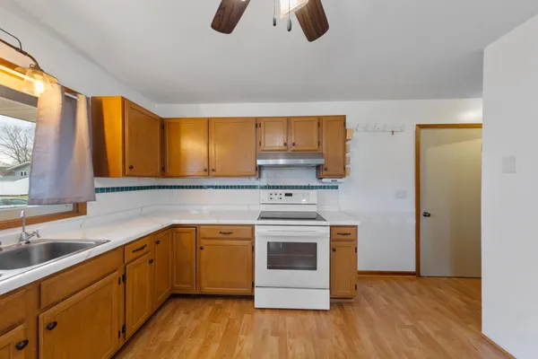 $246,200 | 205 2nd Street Southwest, Medford, MN 55049