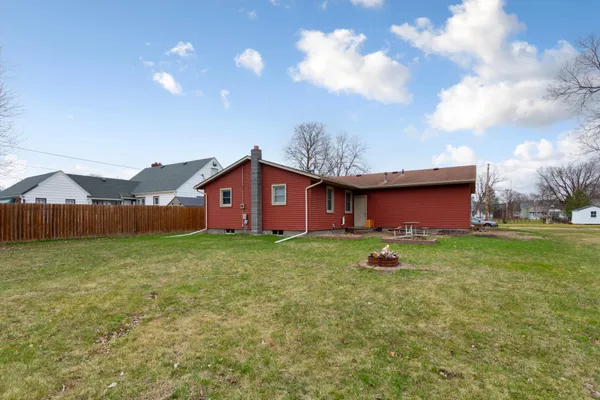 $246,200 | 205 2nd Street Southwest, Medford, MN 55049