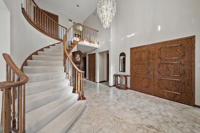 a view of entryway and hall