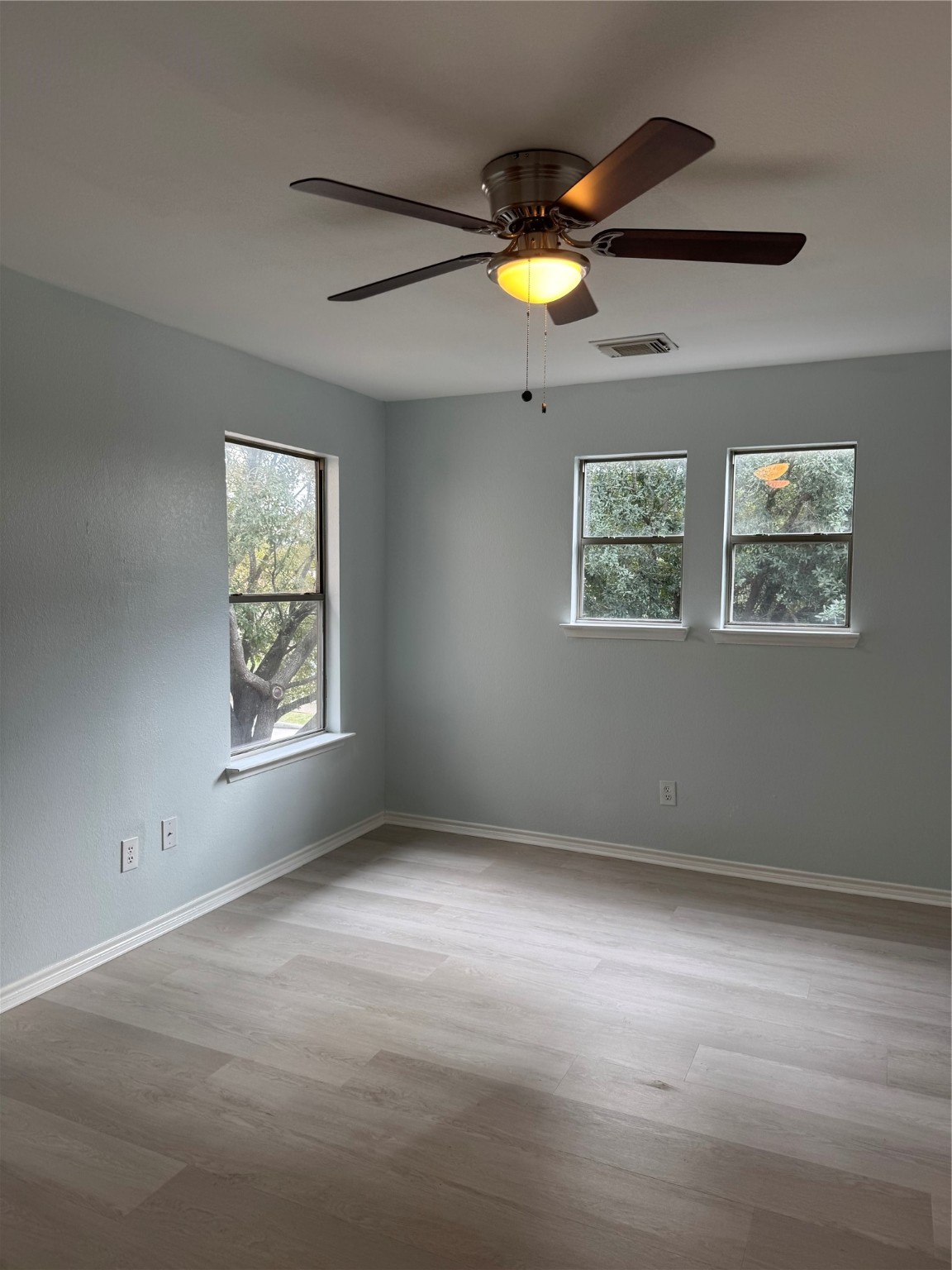 8111 Liberty Point Lane Humble, TX 77338 - Photo 8 of 14 an empty room with windows