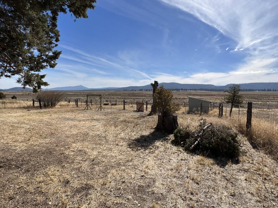 27230 Drews Road Chiloquin, OR 97624 - Photo 30 of 33 04