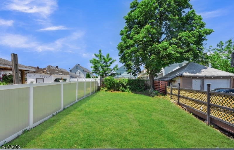956 Adams Avenue Elizabeth, NJ 07201 - Photo 13 of 23