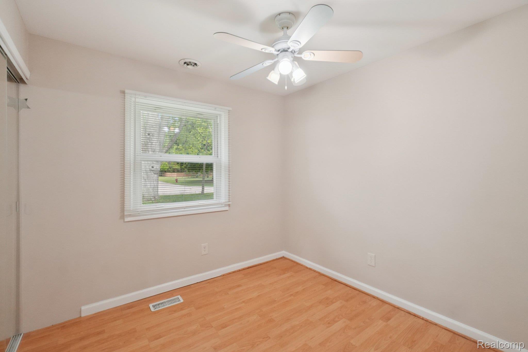 1096 Truwood Avenue Rochester, MI 48307 - Photo 10 of 23