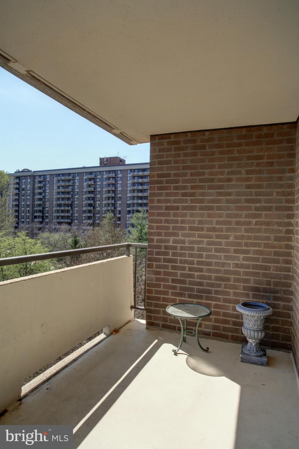 1800 Old Meadow Road, Unit 713 McLean, VA 22102 - Photo 11 of 27 a bathroom with a sink and a toilet