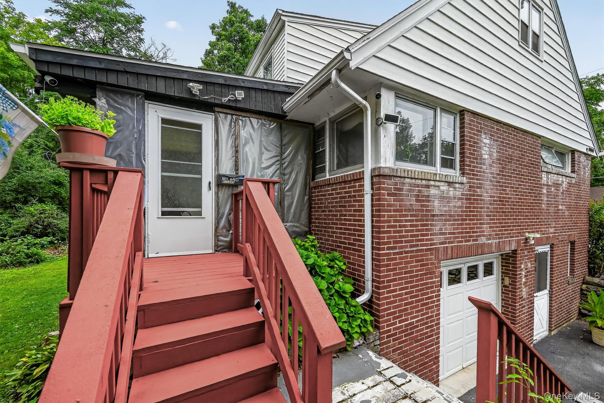 88 Marple Rd Extension Poughkeepsie, NY 12603 - Photo 42 of 44 Side Entrance