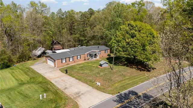 $280,000 | 5013 Friendship Circle Road, East Bend, NC 27018