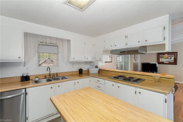 $280,000 | 5013 Friendship Circle Road, East Bend, NC 27018