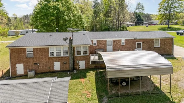 $280,000 | 5013 Friendship Circle Road, East Bend, NC 27018