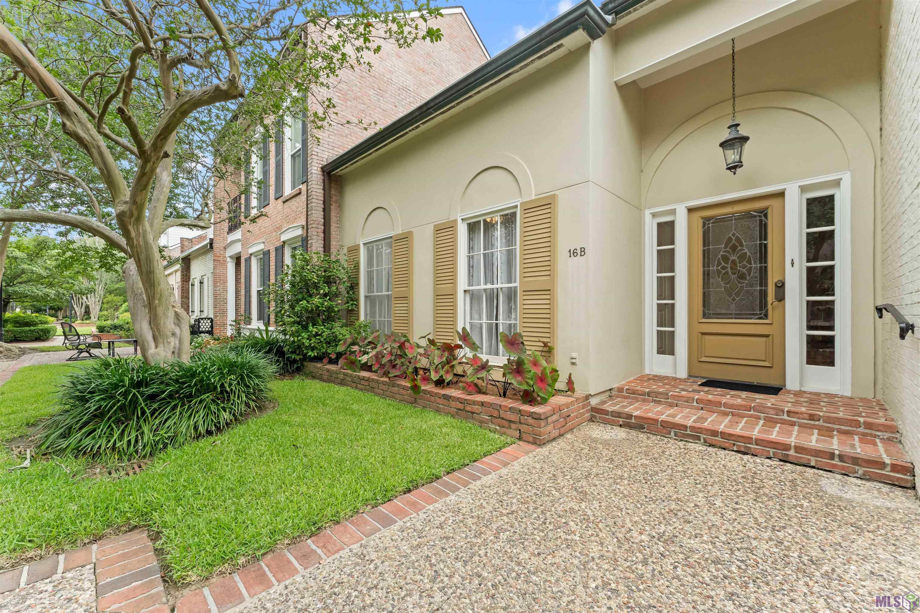16 Jamestowne Court, Unit B Baton Rouge, LA 70809 - Photo 1 of 19