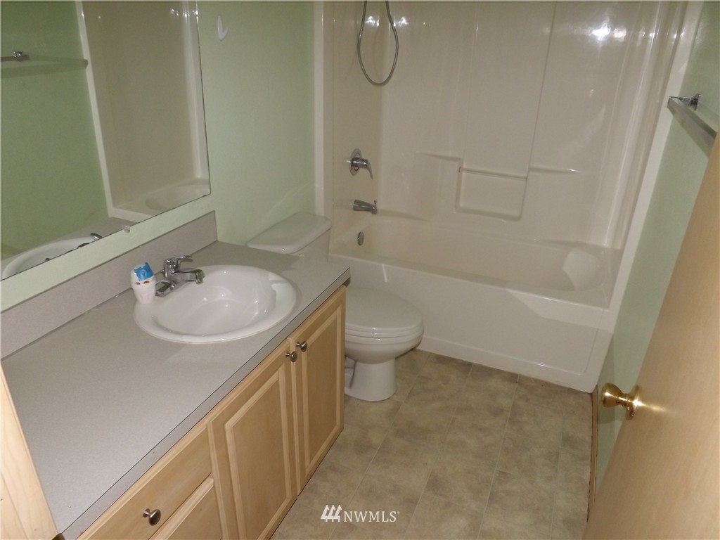 74 Northeast Hurd Road Belfair, WA 98528 - Photo 12 of 19 Gallery Image 12
