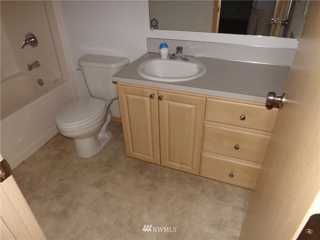74 Northeast Hurd Road Belfair, WA 98528 - Photo 14 of 19 Gallery Image 14
