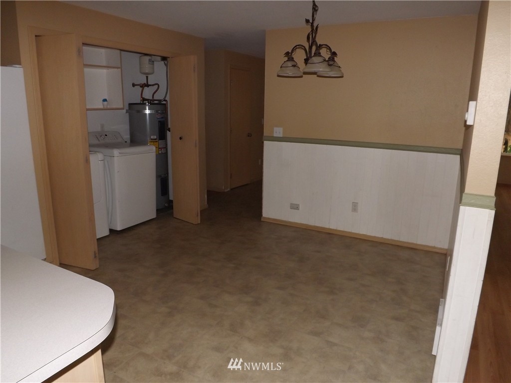 74 Northeast Hurd Road Belfair, WA 98528 - Photo 9 of 19 Gallery Image 9