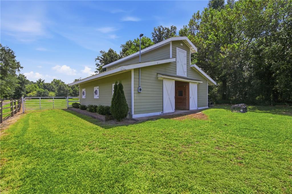 952 Thomas Road Canton, GA 30115 - Photo 71 of 87 Gallery Image 71
