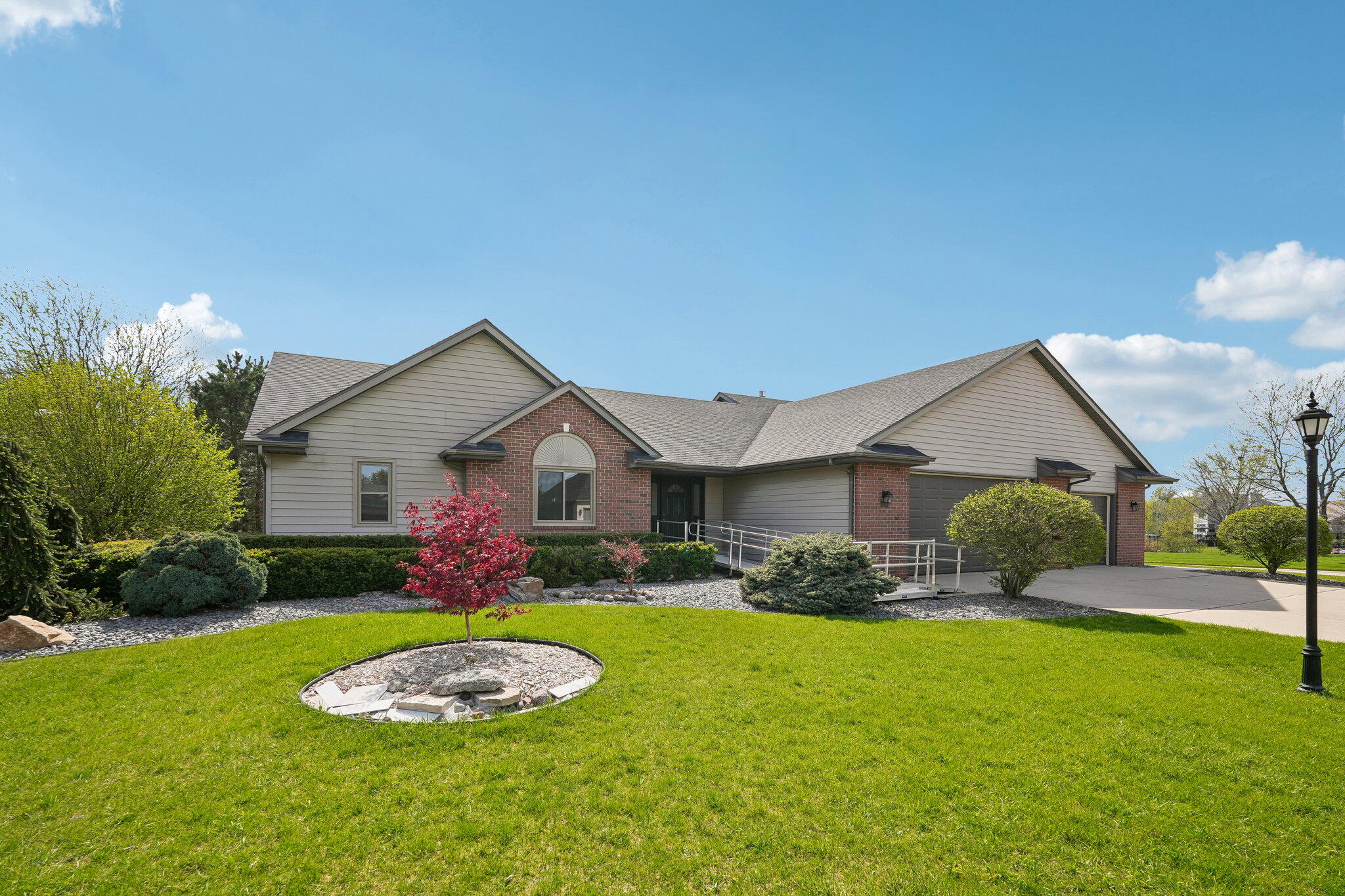 8108 East Ridge Drive Pleasant Prairie, WI 53158 - Photo 6 of 51 5-web-or-mls-E Ridge Dr-S0505-005