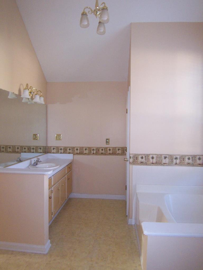 605 Blue Ridge Crossing Evans, GA 30809 - Photo 12 of 27 Master Bathroom View