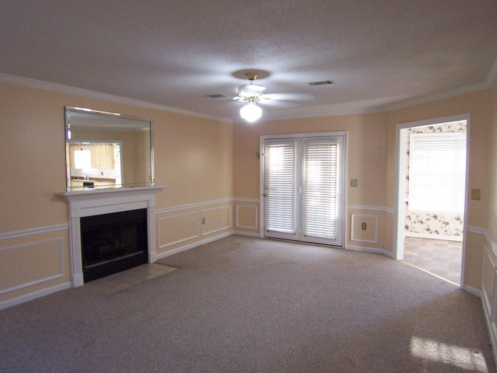 605 Blue Ridge Crossing Evans, GA 30809 - Photo 18 of 27 Great Room View