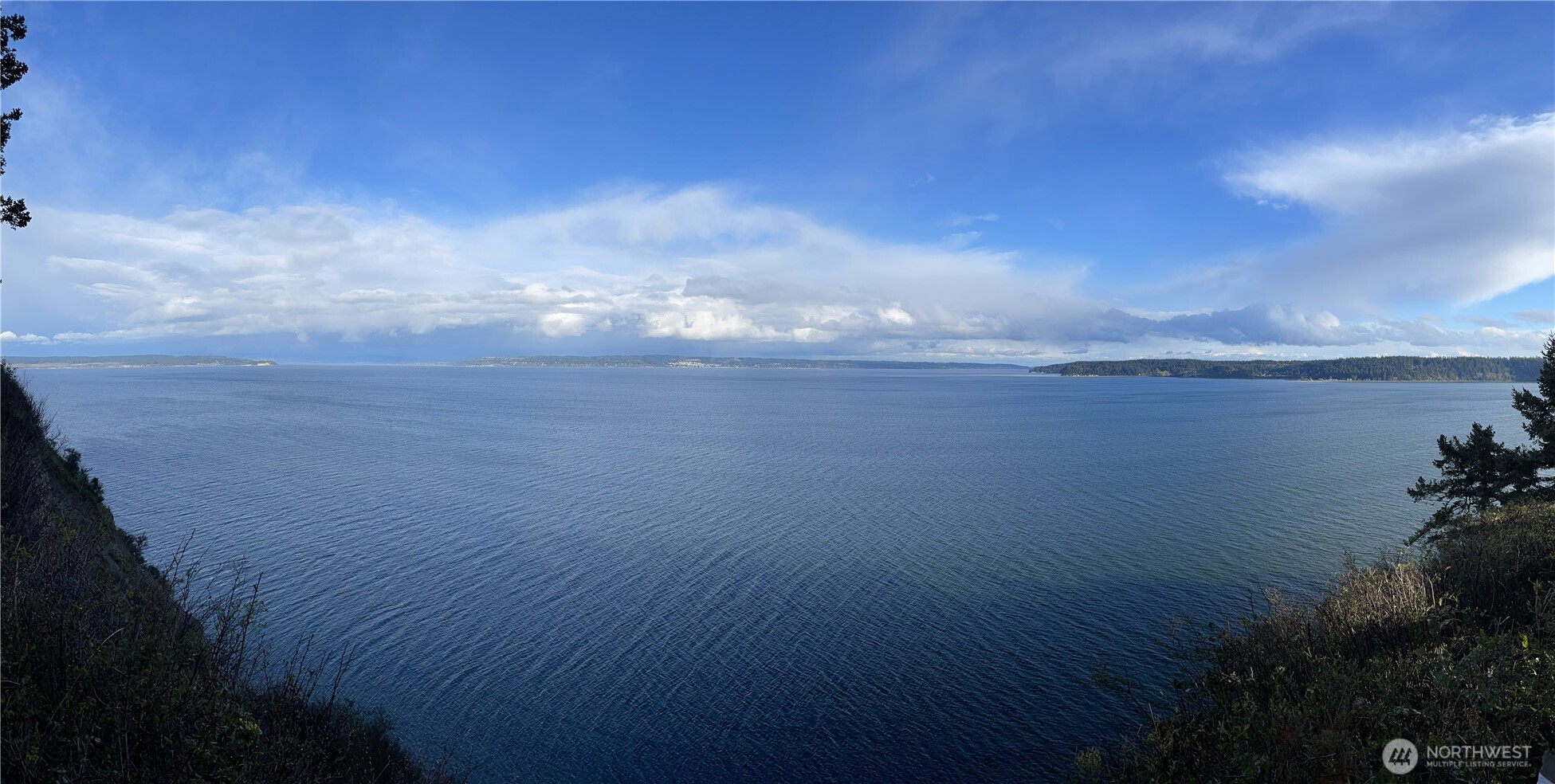 1012 North Scenic Heights Road Oak Harbor, WA 98277 - Photo 20 of 25 a view of an ocean from a lake