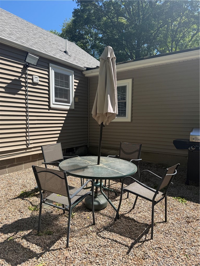 36 Pettaquamscutt Lake Road Narragansett, RI 02874 - Photo 17 of 17