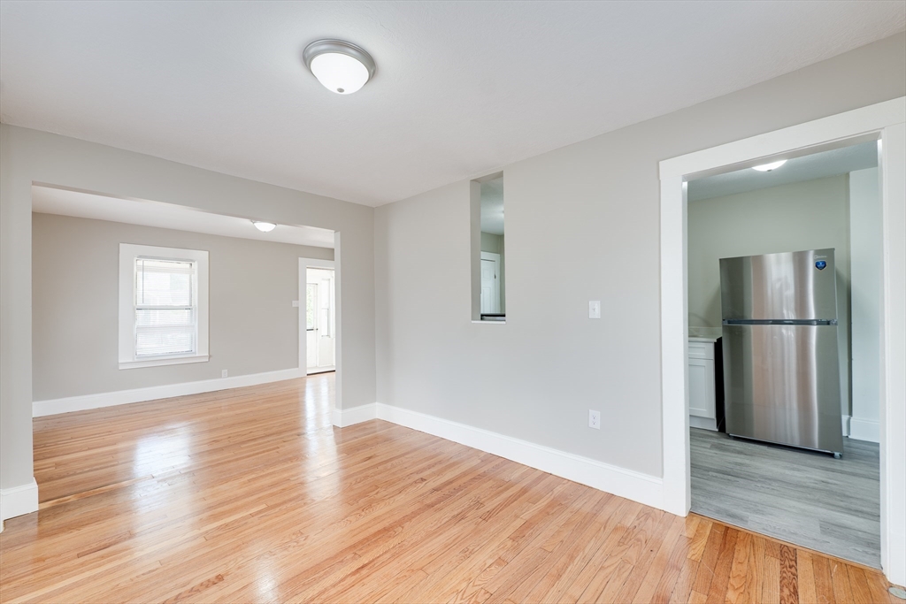 257 Redlands Street Springfield, MA 01104 - Photo 10 of 21