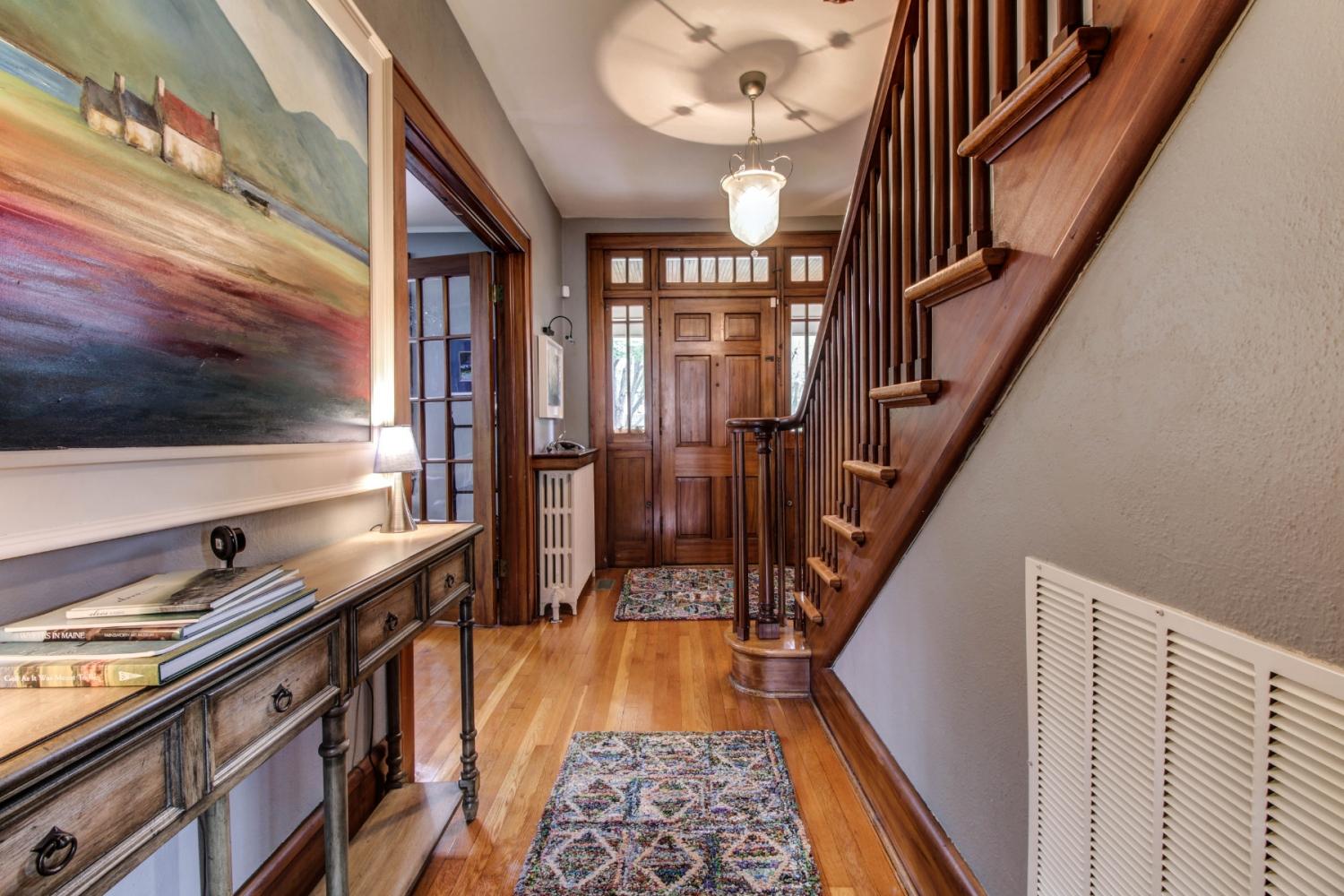 1917 Greenwood Road Southwest Roanoke, VA 24015 - Photo 3 of 45 Foyer